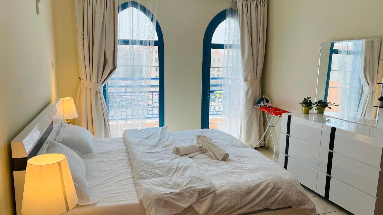 Newly Furnished Cozy One Bed Room Apartment 2 Bathroom City View Dubai Exterior photo
