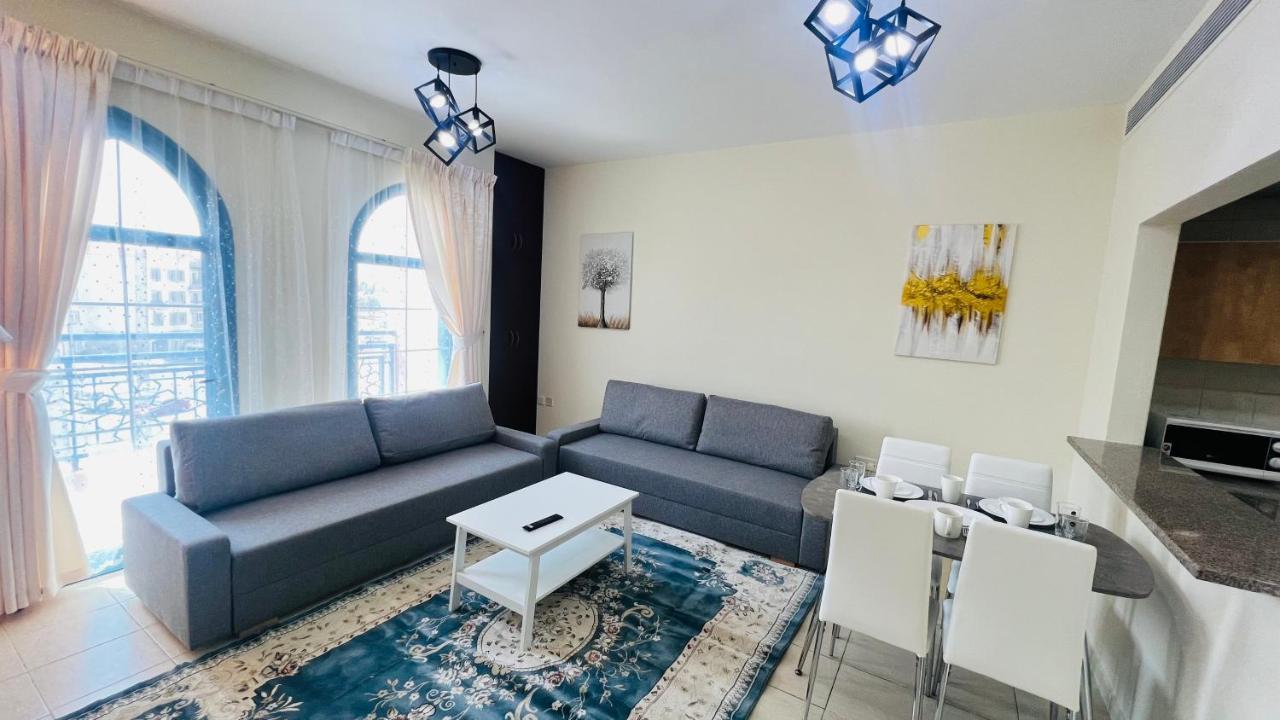 Newly Furnished Cozy One Bed Room Apartment 2 Bathroom City View Dubai Exterior photo